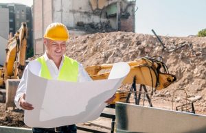 Trabajo de un ingeniero civil en una oficina de diseño y arquitectura_abraham cababie daniel